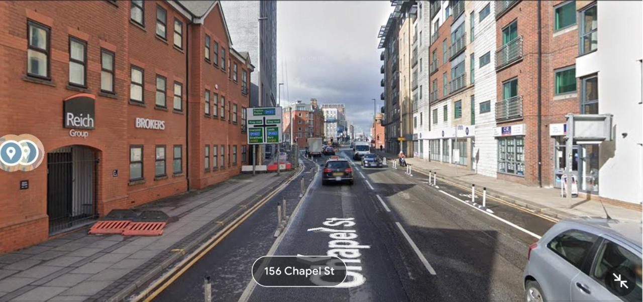 Lovely 2-Bedroom Apartment, Free Parking Manchester Bagian luar foto