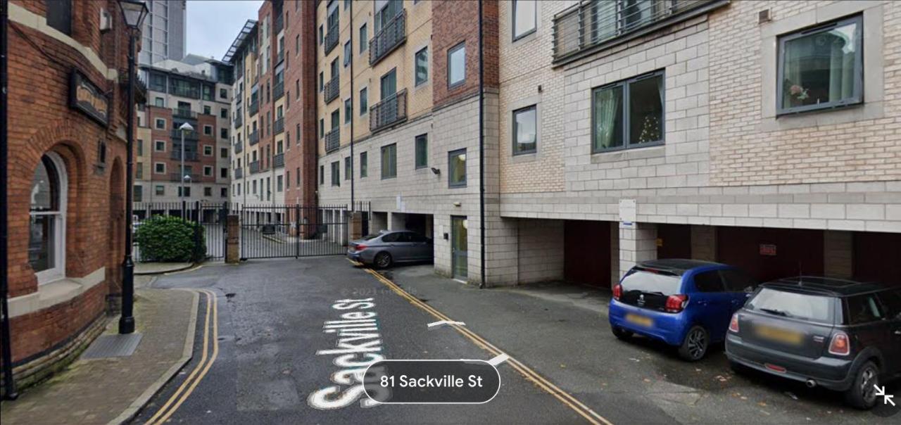 Lovely 2-Bedroom Apartment, Free Parking Manchester Bagian luar foto